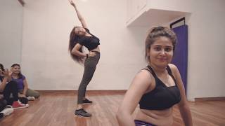 Akh Lad Jaave | Loveyatri | Pooja Shah choreography | SEE MUSIC
